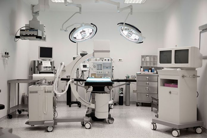 THỦ TỤC VÀ ĐIỀU KIỆN ĐỂ KINH DOANH BÁN BUÔN THIẾT BỊ Y TẾ HỢP PHÁP